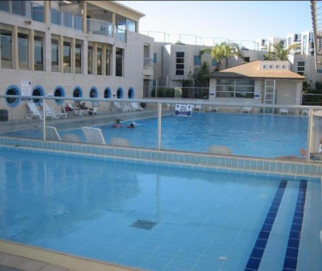 Regency Residence With Pool - Next The Beach Herzelia エクステリア 写真